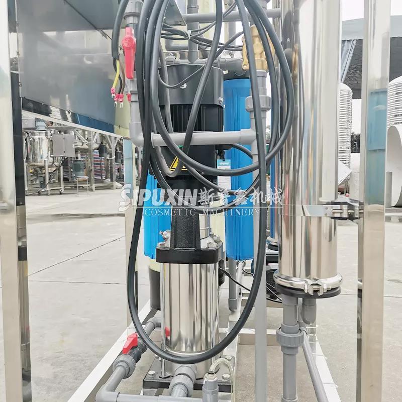 SPX 500L de bonne qualité Machine de purificateur d'eau PVC à une étape 500L / H PVC R.O. Purificateur d'eau