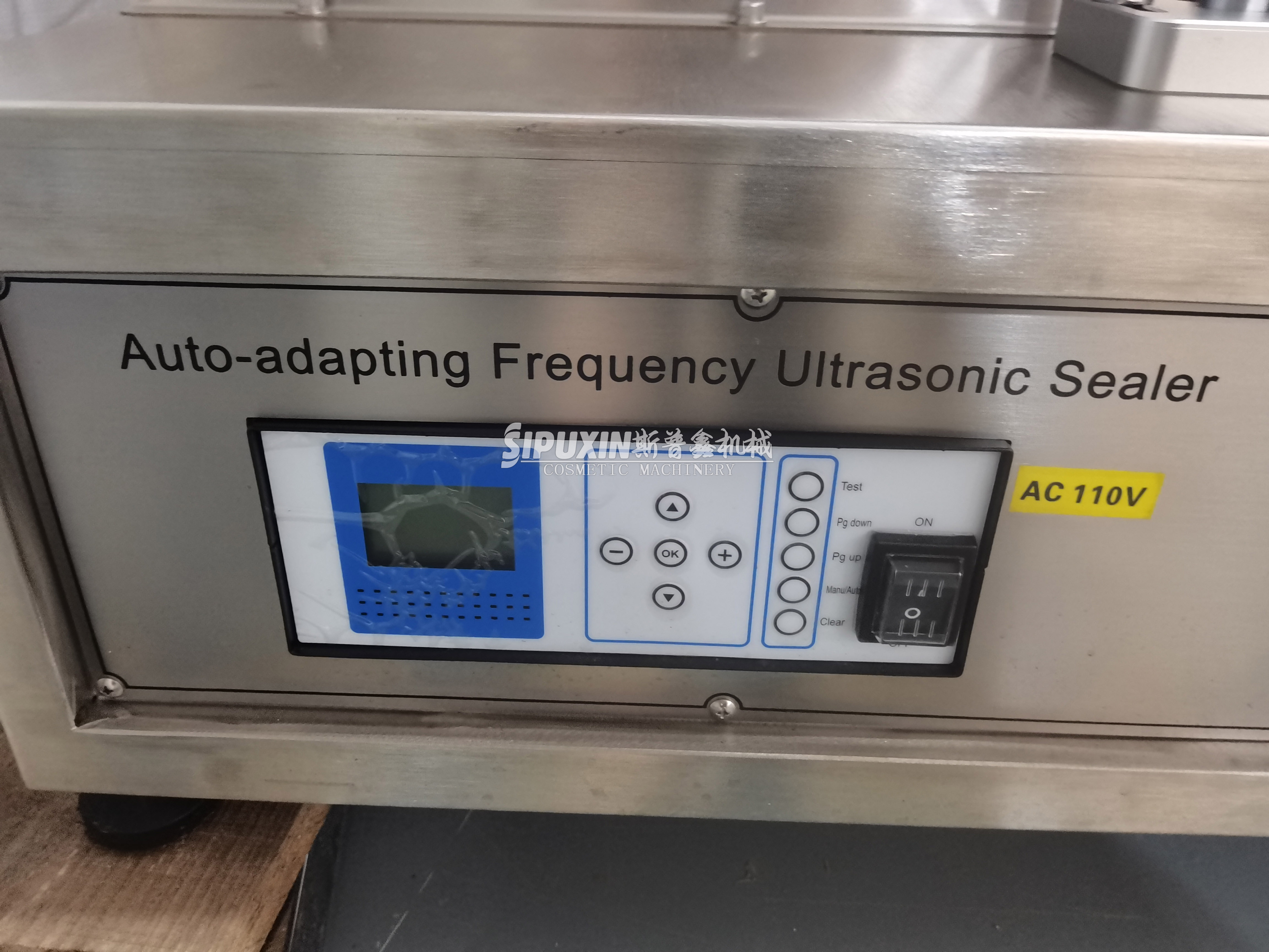 Machine de scellement des tuyaux ultrasoniques semi-automatiques pour la crème pour les mains